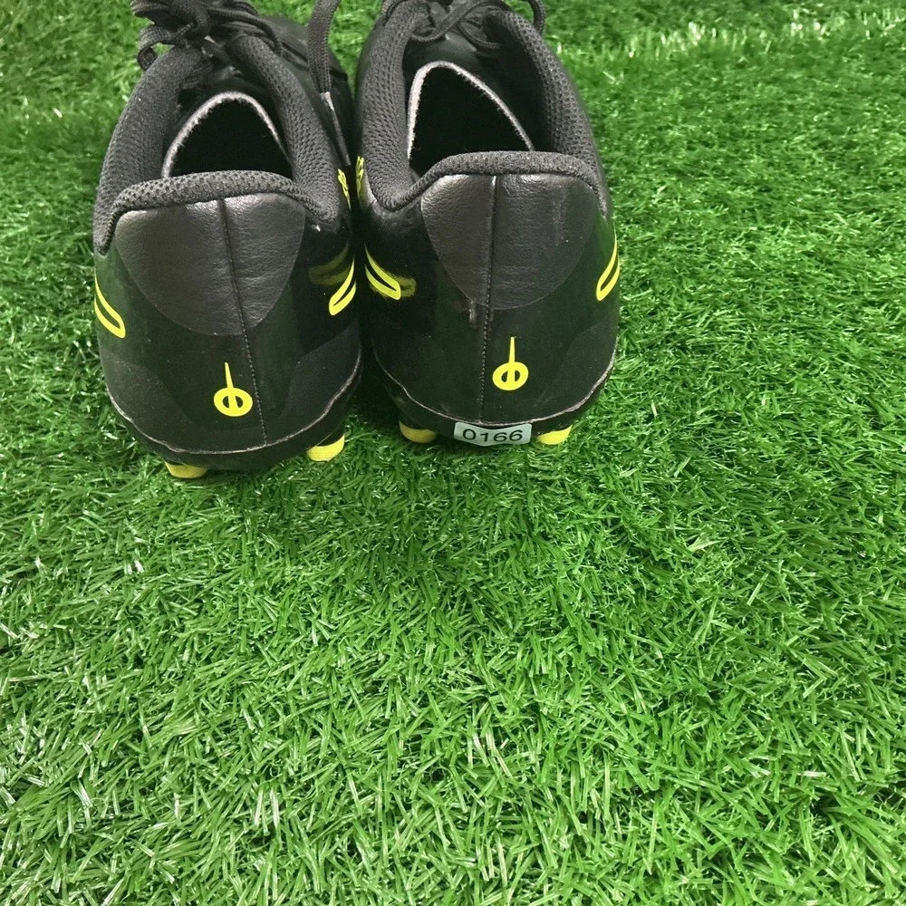 Nike Tiempo-Black/Yellow  Size 4.5Y